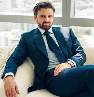 جکسون هینکل (Jackson Hinkle) – اینفلوئنسر و بنیان‌گذار American Communist Party