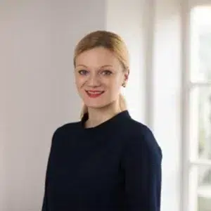 جنینا دیل 300x300